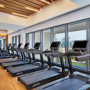 Doubletree By Hilton Waterfront And Residences فندق