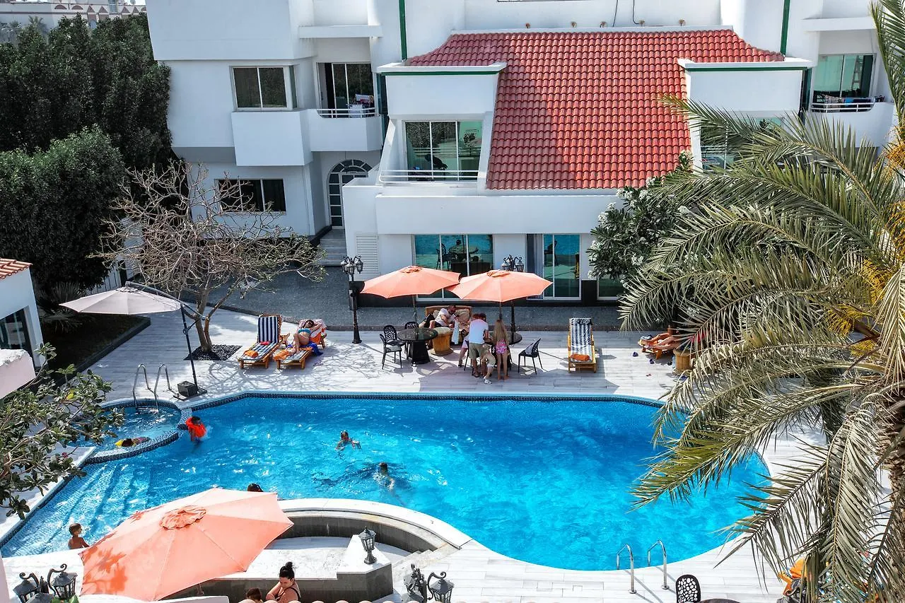 Al Khalidiah Resort Szardża 5*,